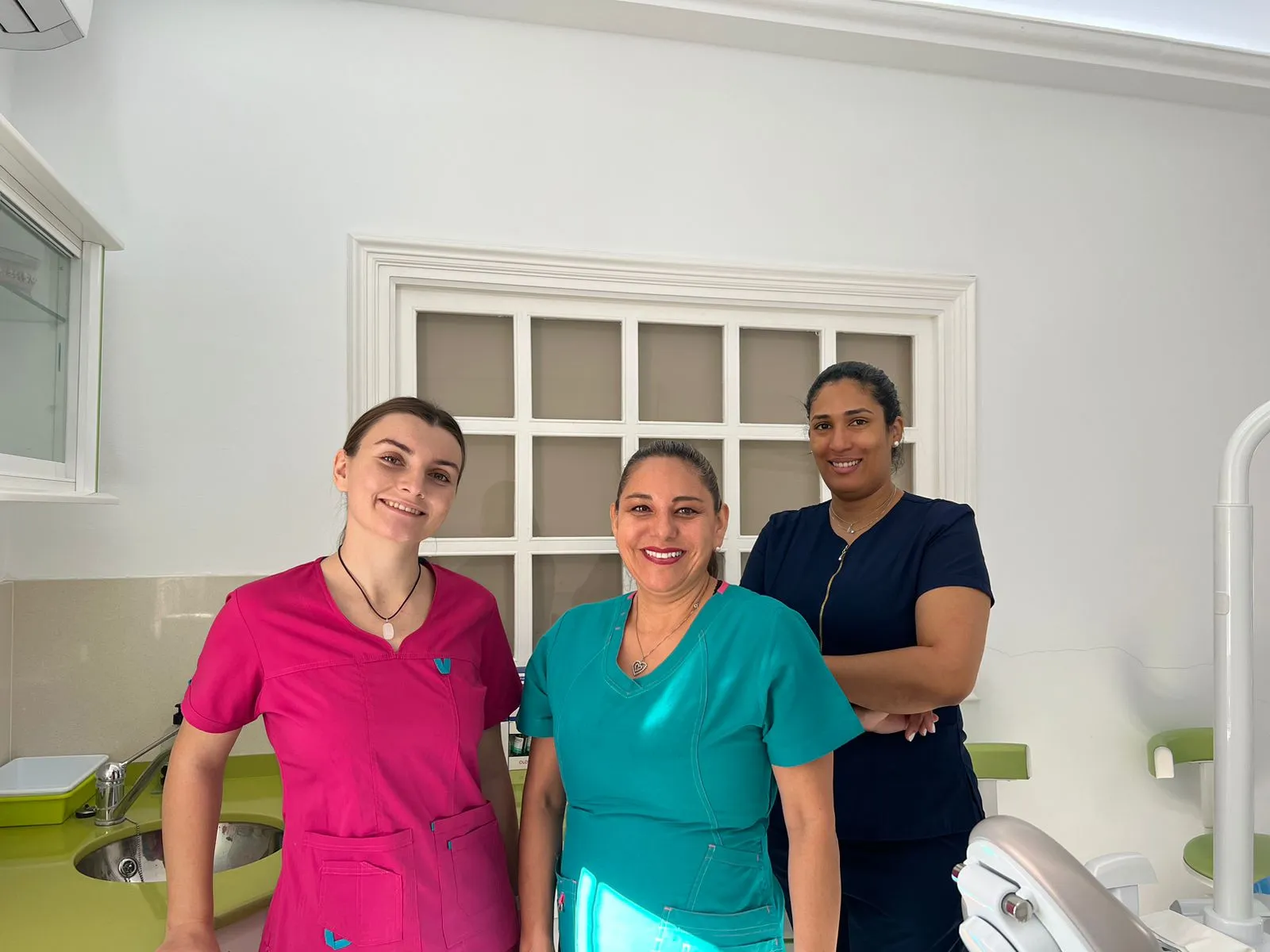 Dental Care Marbella instalaciones y personal